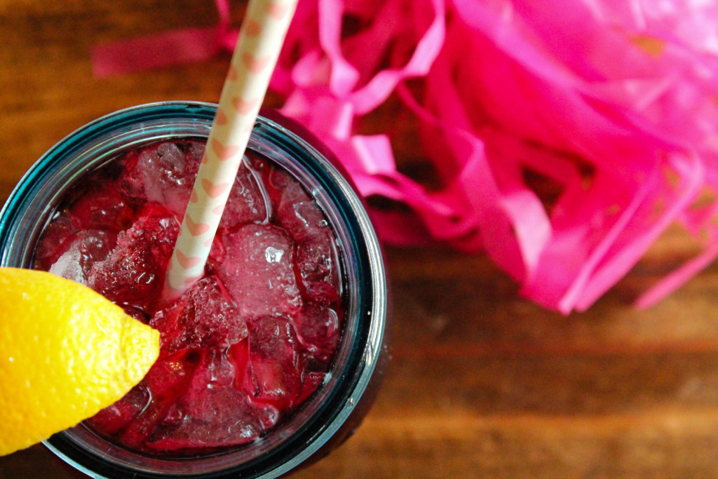 cranberry splash mocktail, cranberry drink, cranberry mocktail, kids drinks, kid drink, party drinks for kids