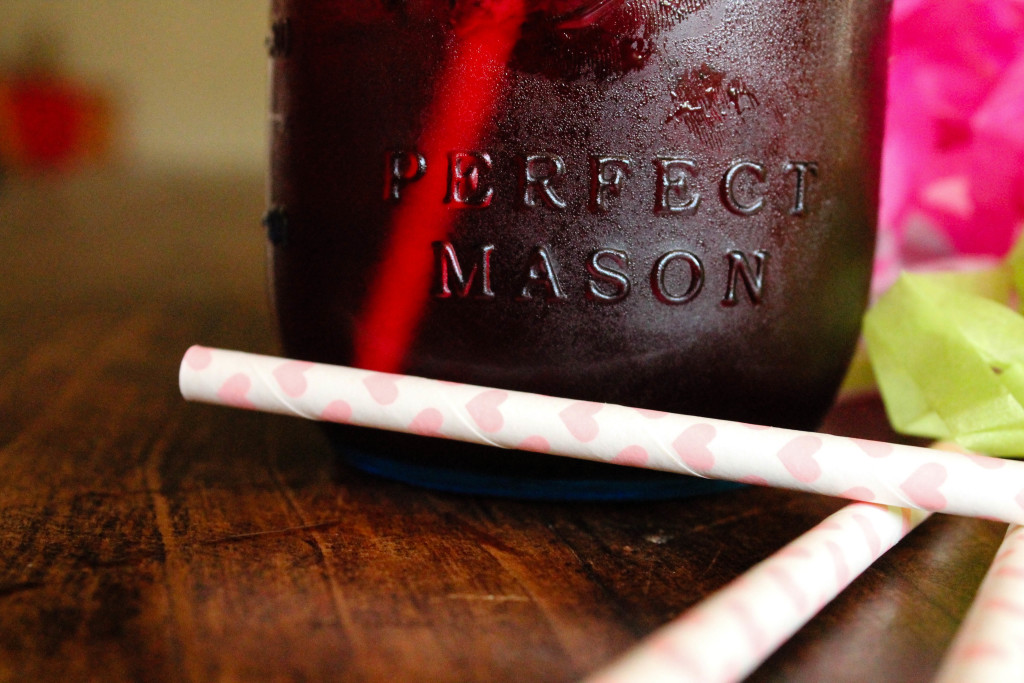 cranberry splash mocktail, cranberry drink, cranberry mocktail, kids drinks, kid drink, party drinks for kids