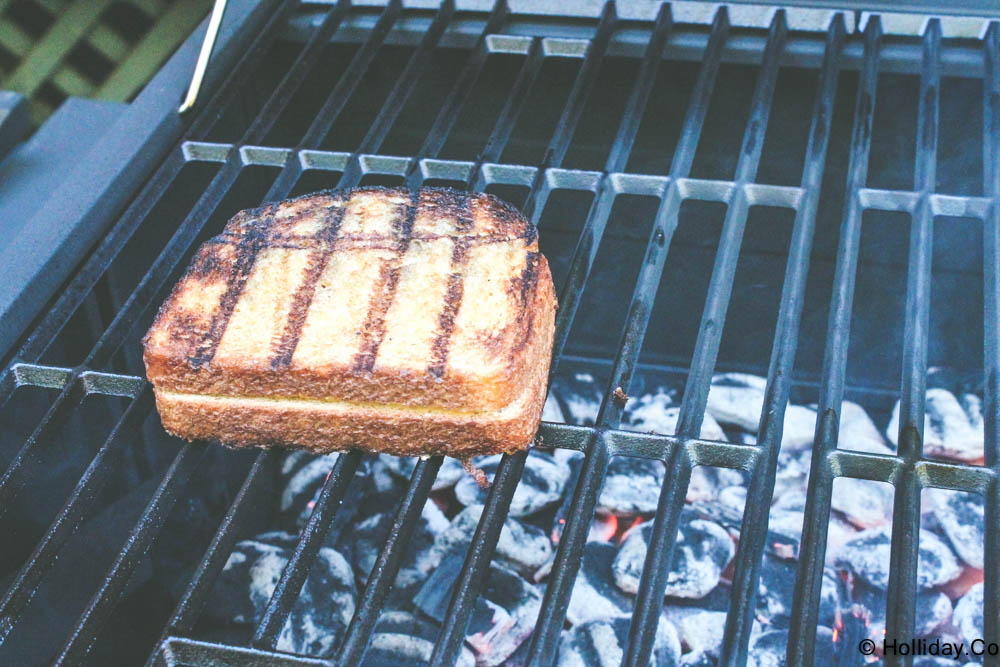 grilled cheese on the grill, grilled cheese, the holliday collective, holliday.co, grill, grilling
