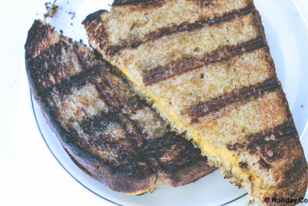 grilled cheese on the grill, grilled cheese, the holliday collective, holliday.co, grill, grilling