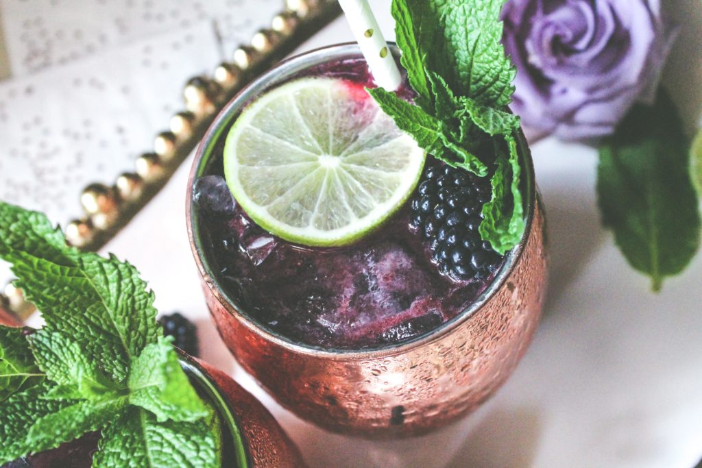 blackberry moscow mule, moscow mule, falvored moscow mule, drink, drink recipe, cocktail, cocktail recipe, drink styling, food photographer