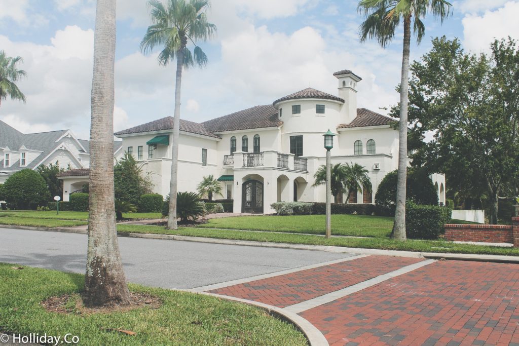 celebration bike rental, celebration fl, things to do in celebration florida, things to do in celebration fl, travel, travel blog, traveling blogger, travel to celebration fl, experience kissimmee