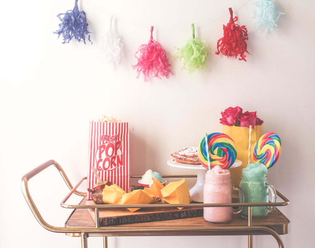 funnel cake, turkey legs, candy apple, carnival date night, date night ideas, cotton candy, carnival lollipop, cotton candy pina colada,