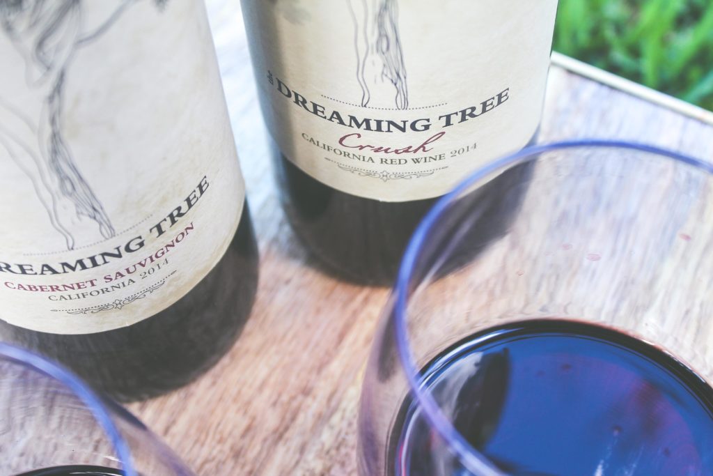 no fuss entertaining with the dreaming tree, the dreaming tree, dreaming tree wine, entertain with dreaming tree, bar cart, bar cart entertaining, cheese board,